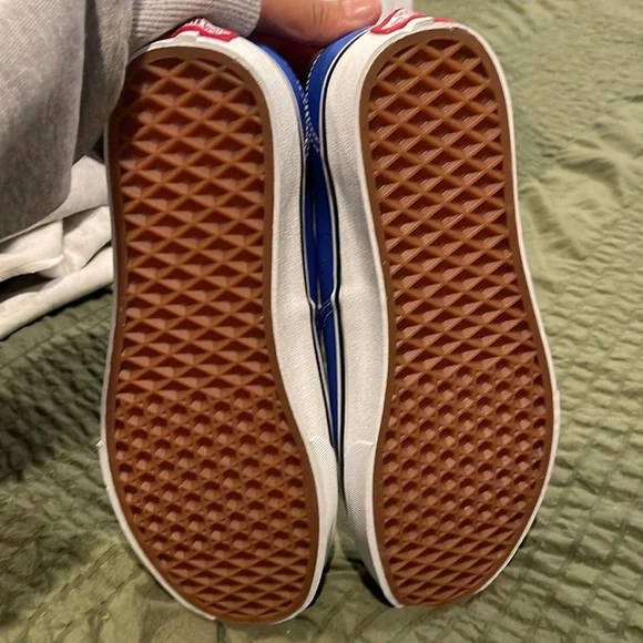Vans blue. Women's 9/mens 7.5. NWOT. Great color! - Picture 4 of 5